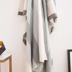 Afar Throw - Mist