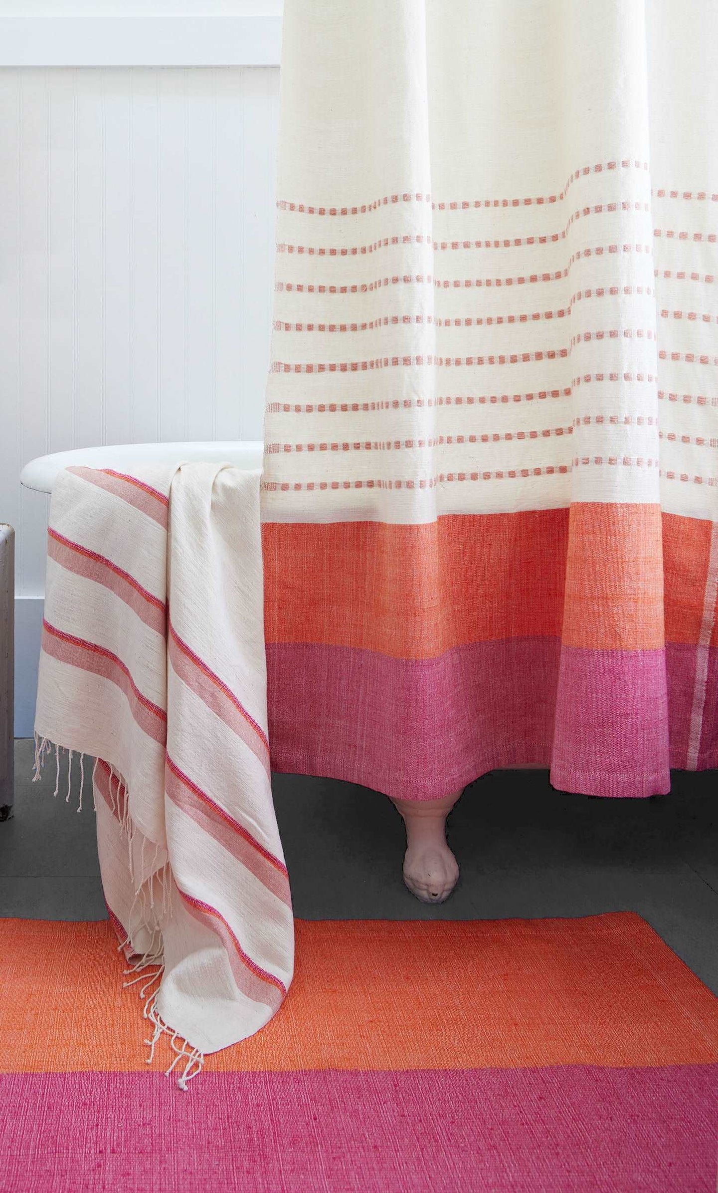 Karo Bath Mat - Cerise